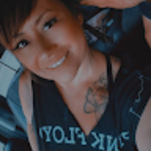 Meet your Posher, Denise